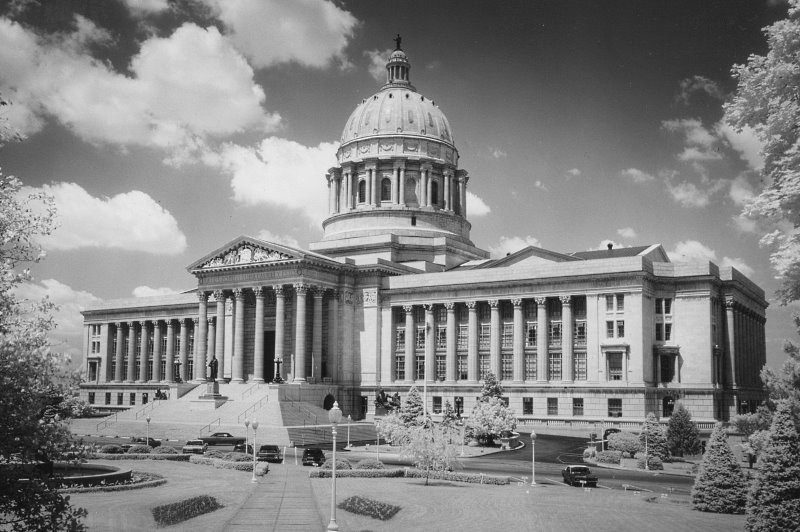 Current Missouri State Capitol, completed 1917